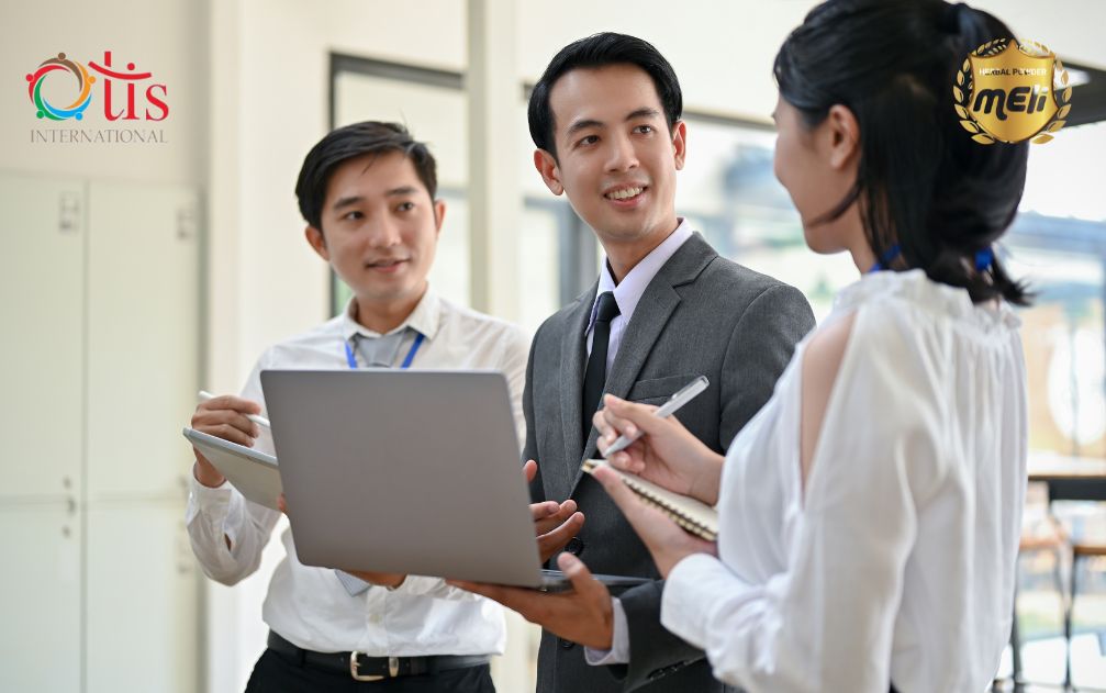 Đào Tạo Sản Phẩm Và Dịch Vụ Chuyên Nghiệp